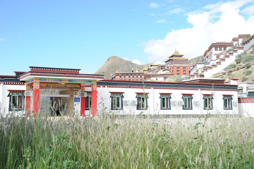 Wanrun International Resort Hotel In Tibet Xigaze Esterno foto